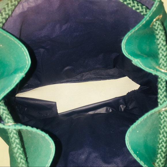 🚫SOLD🚫 on depop Vintage Tigger backpack - Picture 5 of 5